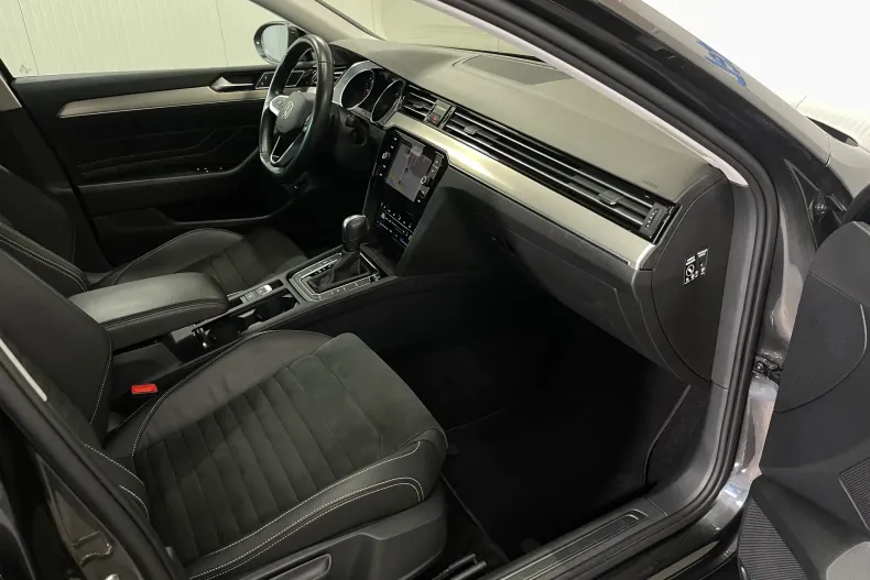 Volkswagen Passat din 2021 cu 84.366 km - oferta VOL211733 - foto 9