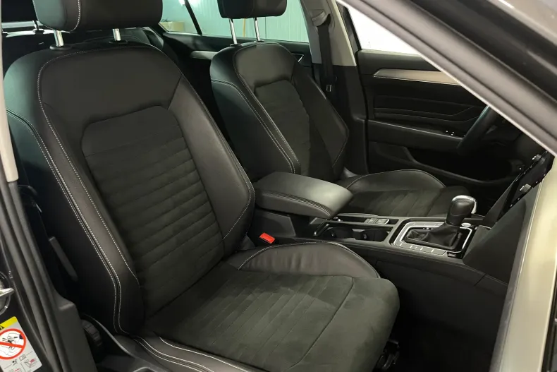 Volkswagen Passat din 2021 cu 84.366 km - oferta VOL211733 - foto 10