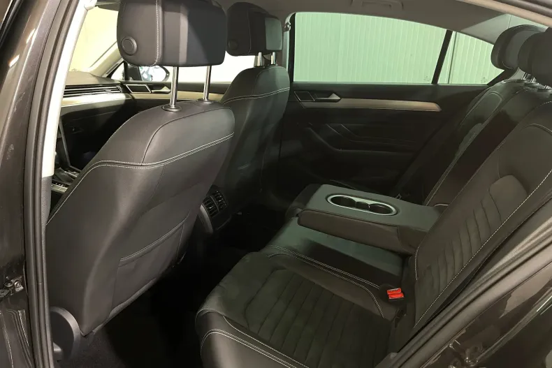 Volkswagen Passat din 2021 cu 84.366 km - oferta VOL211733 - foto 11