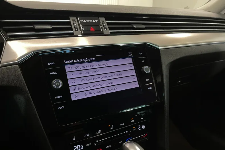 Volkswagen Passat din 2021 cu 84.366 km - oferta VOL211733 - foto 18