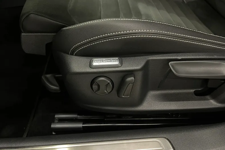 Volkswagen Passat din 2021 cu 84.366 km - oferta VOL211733 - foto 20
