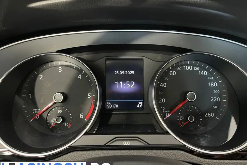 Volkswagen Passat din 2020 cu 90.178 km - oferta VOL211738 - foto 26