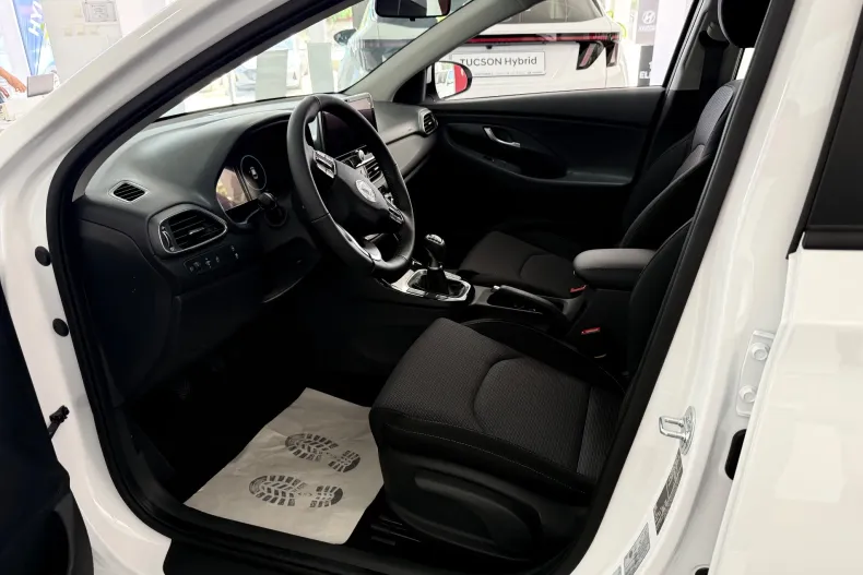 Hyundai i30 din 2026 cu 2 km - oferta HYU211742 - foto 12