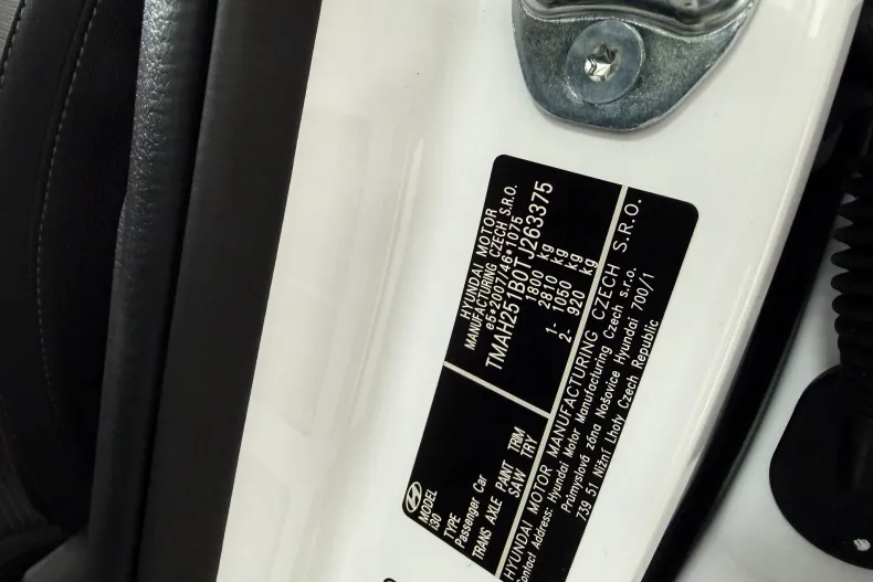 Hyundai i30 din 2026 cu 2 km - oferta HYU211742 - foto 15