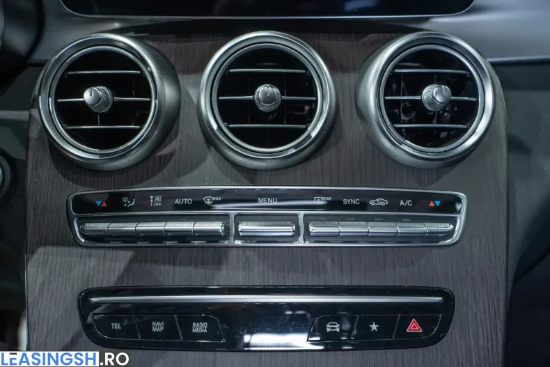 Mercedes-Benz GLC din 2021 cu 72.000 km - oferta MER211743 - foto 31