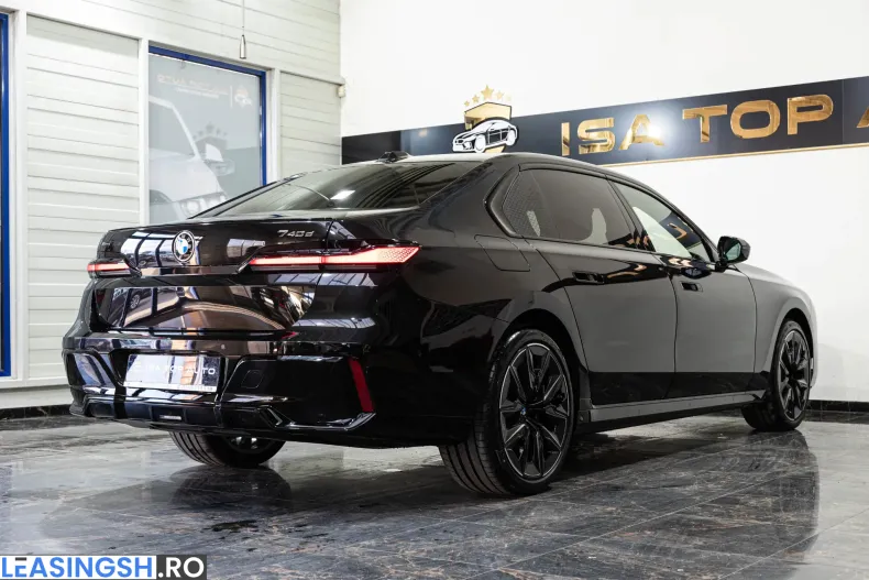 BMW 740d (Seria 7) din 2025 cu 22 km - oferta BMW211764 - foto 4