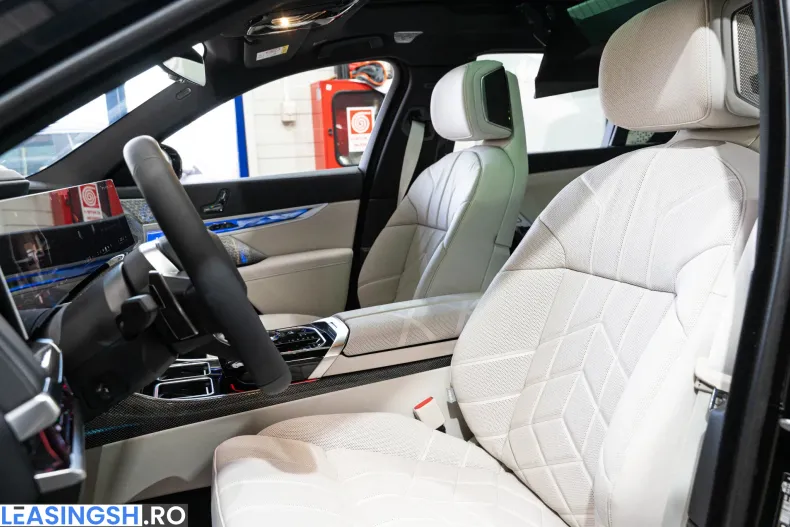 BMW 740d (Seria 7) din 2025 cu 22 km - oferta BMW211764 - foto 5