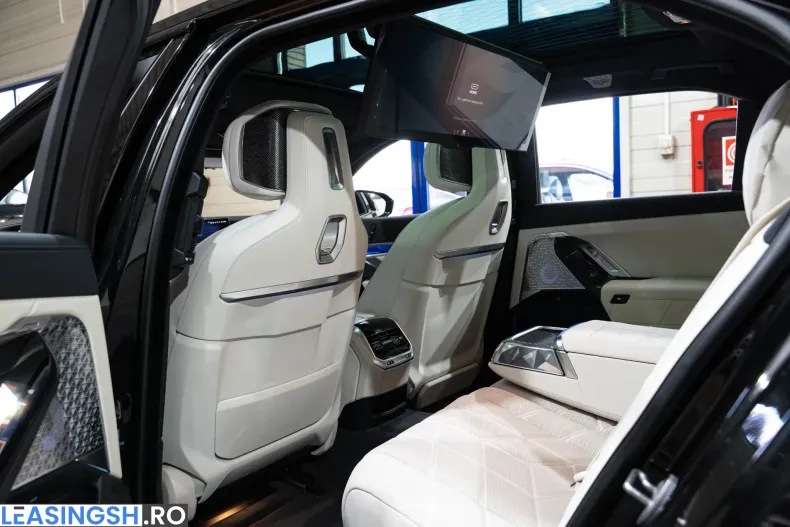 BMW 740d (Seria 7) din 2025 cu 22 km - oferta BMW211764 - foto 27