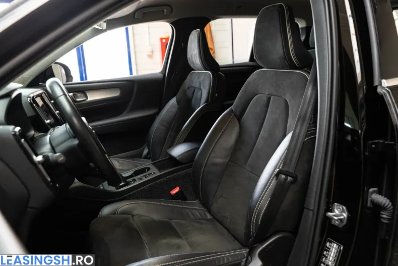 Volvo XC40 din 2021 cu 71.426 km - oferta VOL211765 - foto 6