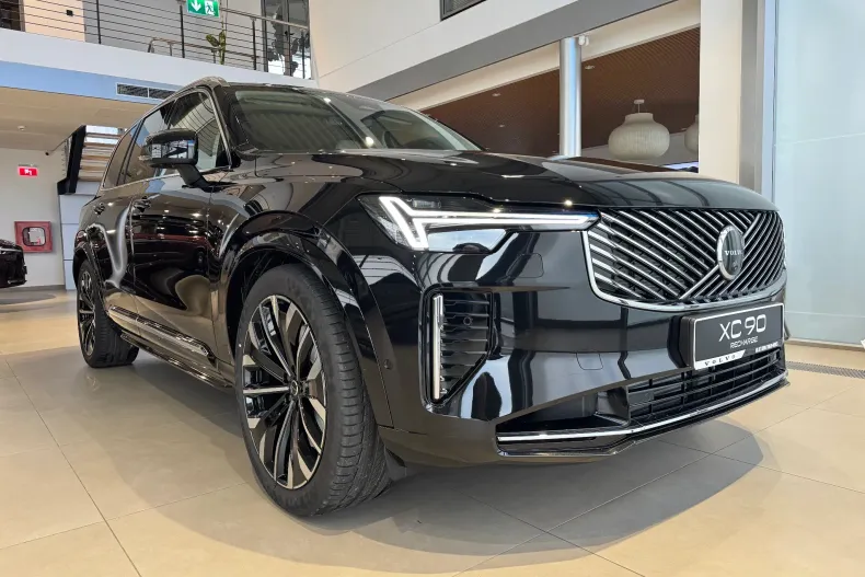Volvo XC90 din 2025 cu 9 km - oferta VOL211769 - foto 3