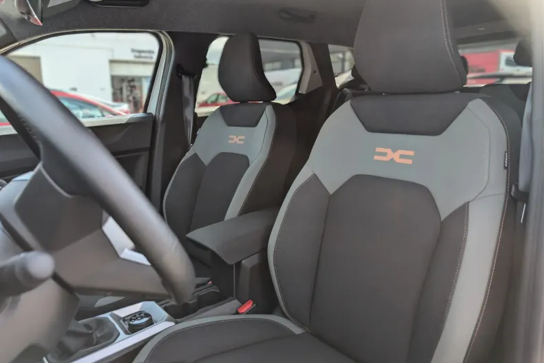 Dacia Duster din 2024 cu 526 km - oferta DAC211771 - foto 6