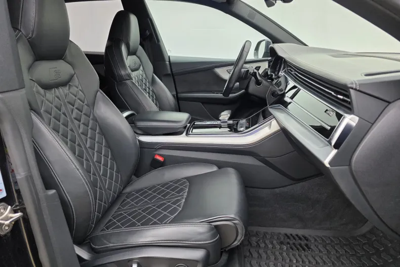 Audi Q8 din 2020 cu 163.800 km - oferta AUD211778 - foto 19