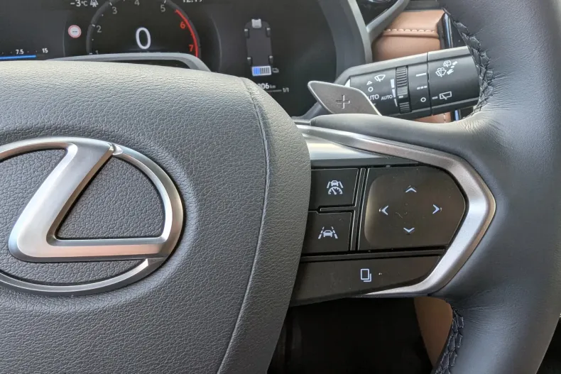 Lexus LBX din 2024 cu 6.900 km - oferta LEX211779 - foto 7