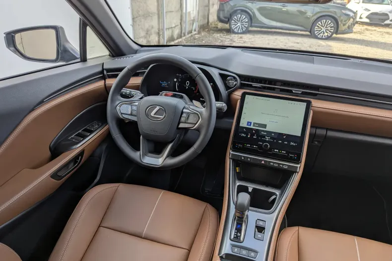 Lexus LBX din 2024 cu 6.900 km - oferta LEX211779 - foto 22