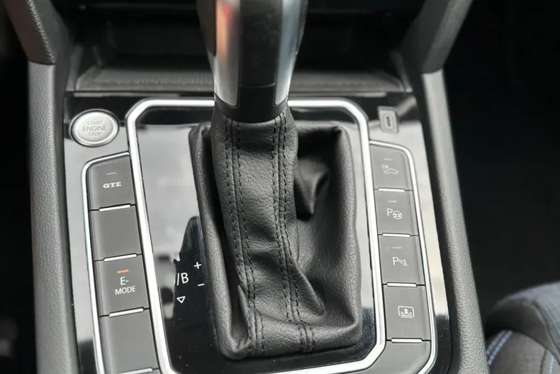 Volkswagen Passat din 2021 cu 149.979 km - oferta VOL211780 - foto 26
