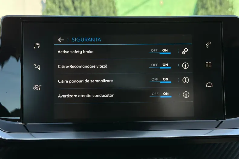 Peugeot 2008 din 2022 cu 41.397 km - oferta PEU211781 - foto 34