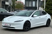 Tesla Model 3 din 2024 cu 66.734 km - oferta TES211784 - foto 1