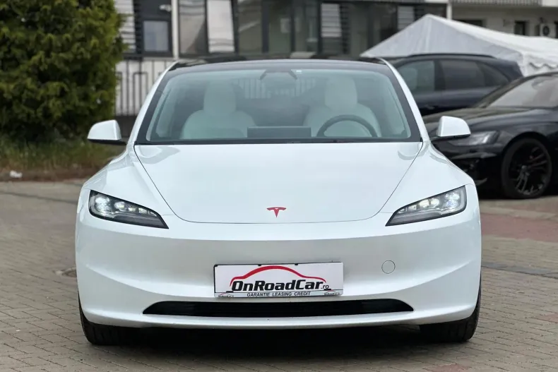 Tesla Model 3 din 2024 cu 66.734 km - oferta TES211784 - foto 13