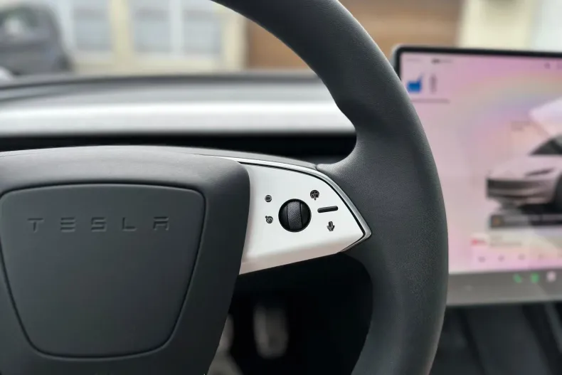 Tesla Model 3 din 2024 cu 66.734 km - oferta TES211784 - foto 29