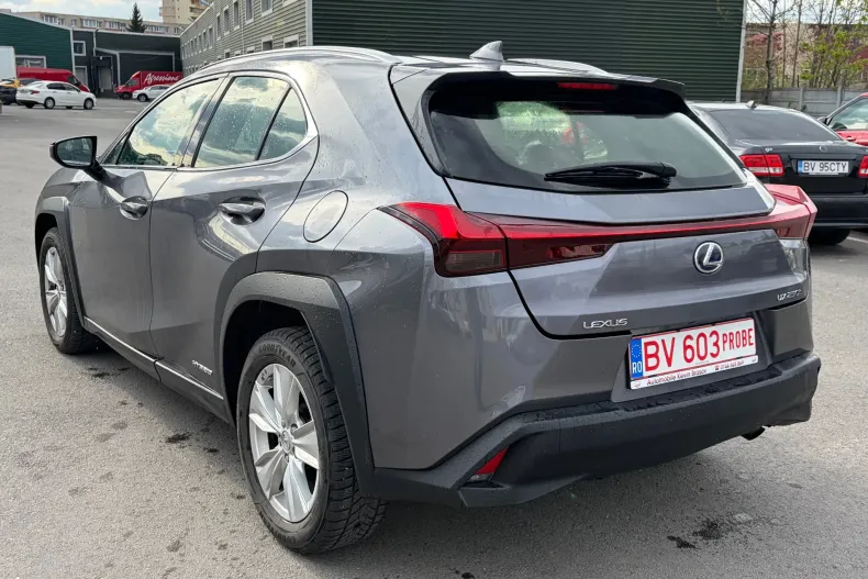 Lexus UX din 2022 cu 90.300 km - oferta LEX211791 - foto 4
