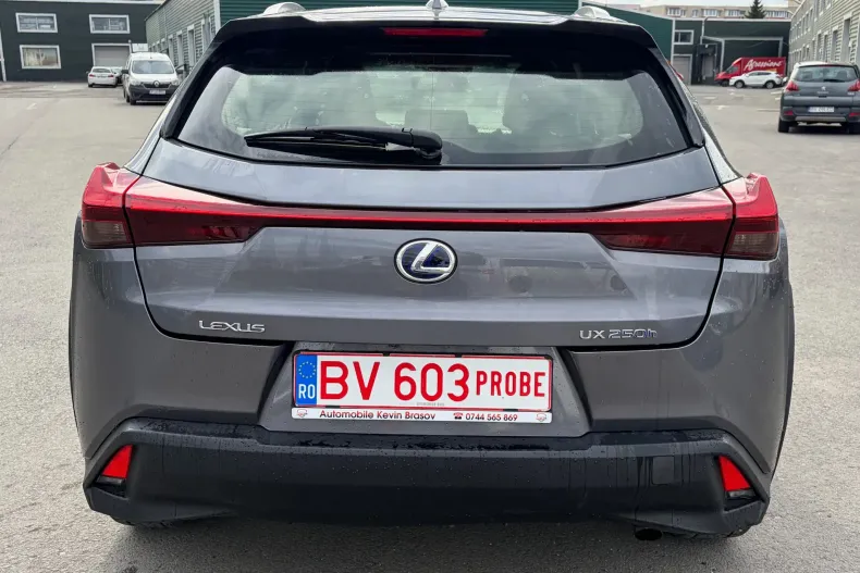 Lexus UX din 2022 cu 90.300 km - oferta LEX211791 - foto 12