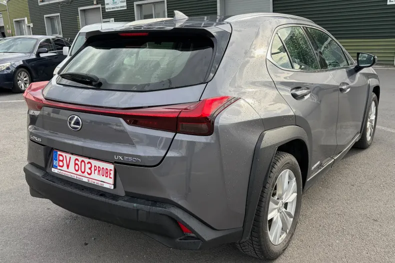 Lexus UX din 2022 cu 90.300 km - oferta LEX211791 - foto 30