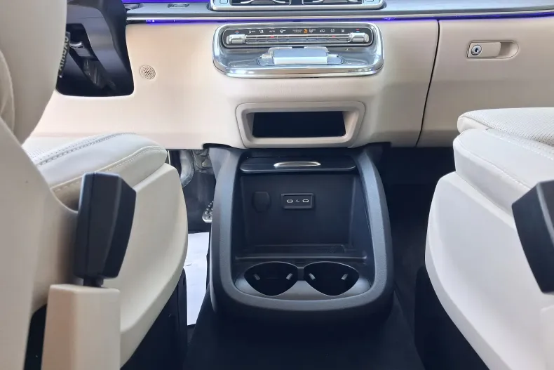 Mercedes-Benz V din 2025 cu 5.000 km - oferta MER211796 - foto 20