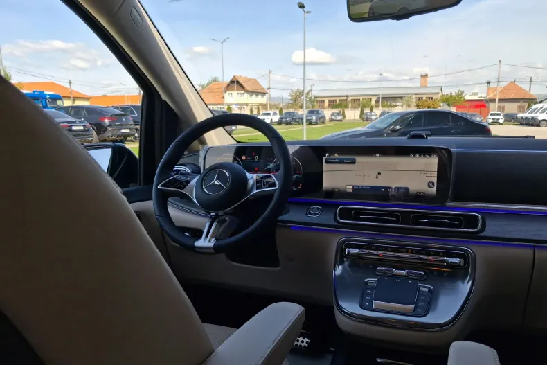Mercedes-Benz V din 2025 cu 5.000 km - oferta MER211796 - foto 30