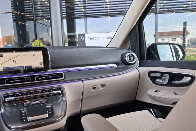 Mercedes-Benz V din 2025 cu 5.000 km - oferta MER211796 - foto 33
