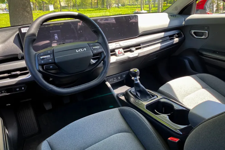 Kia K4 din 2025 cu 900 km - oferta KIA211799 - foto 8