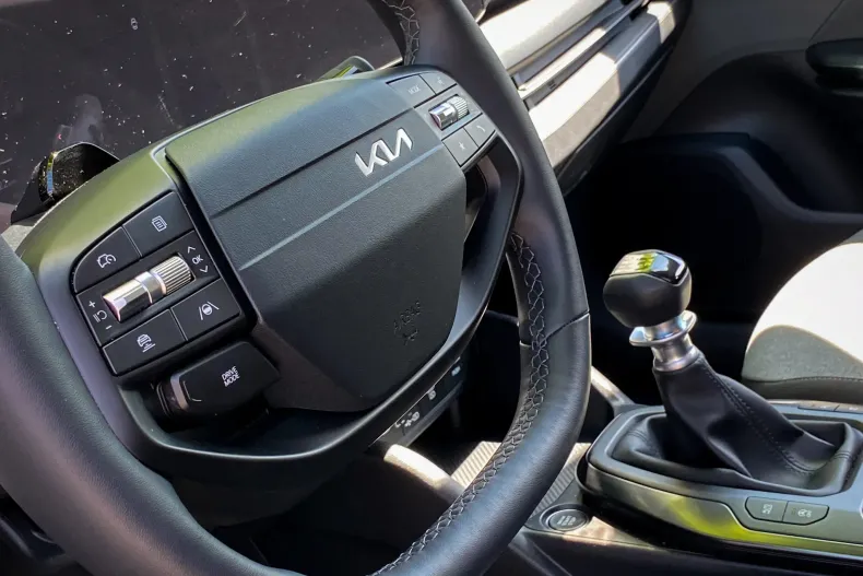 Kia K4 din 2025 cu 900 km - oferta KIA211799 - foto 14