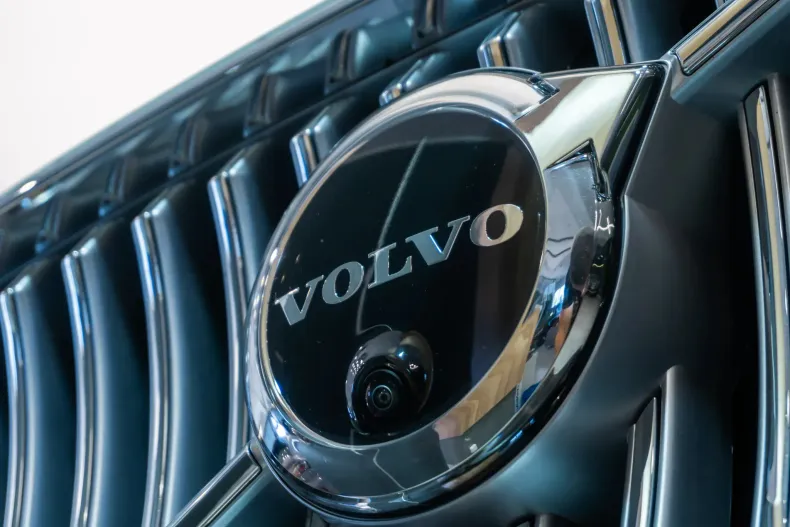 Volvo XC90 din 2023 cu 32.481 km - oferta VOL211815 - foto 17