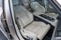 Volvo XC90 din 2023 cu 63.305 km - oferta VOL211817 - foto 8