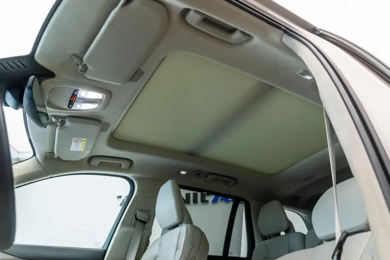 Volvo XC90 din 2023 cu 63.305 km - oferta VOL211817 - foto 29