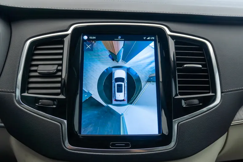 Volvo XC90 din 2023 cu 63.305 km - oferta VOL211817 - foto 31
