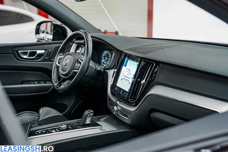 Volvo XC60 din 2021 cu 65.000 km - oferta VOL211821 - foto 16