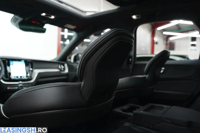 Volvo XC60 din 2021 cu 65.000 km - oferta VOL211821 - foto 18