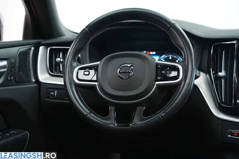 Volvo XC60 din 2021 cu 65.000 km - oferta VOL211821 - foto 34