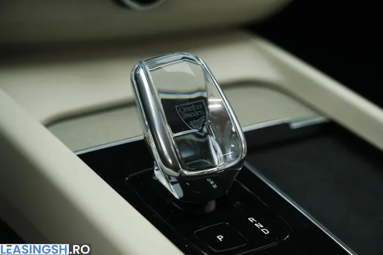 Volvo XC60 din 2023 cu 130.000 km - oferta VOL211829 - foto 38