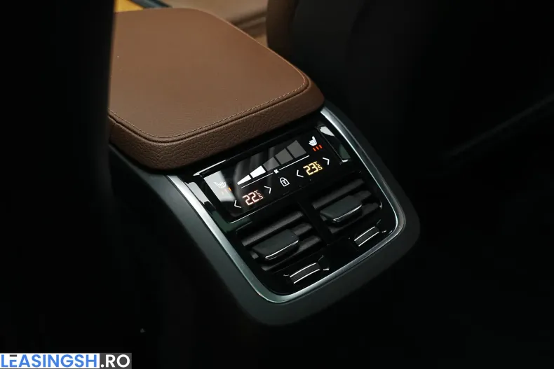 Volvo XC90 din 2021 cu 131.000 km - oferta VOL211831 - foto 36