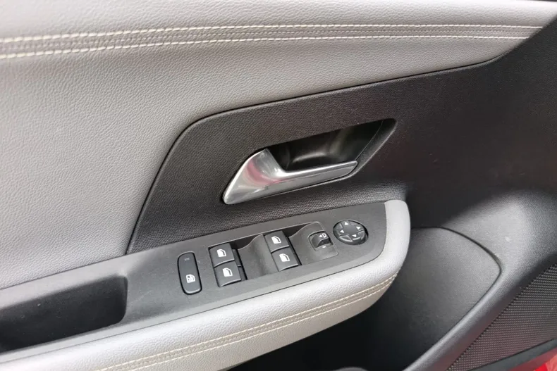 Opel Mokka din 2023 cu 101.913 km - oferta OPE211841 - foto 17