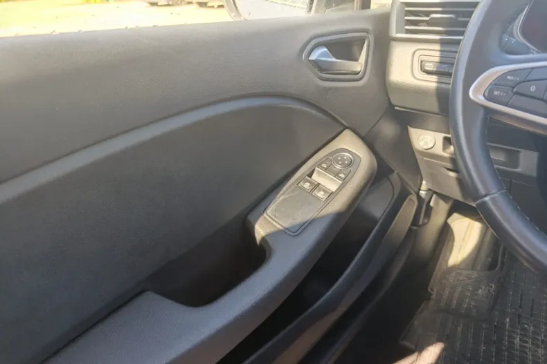 Renault Clio din 2023 cu 86.802 km - oferta REN211842 - foto 19