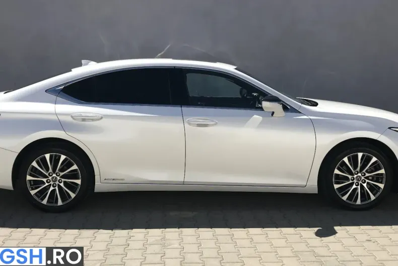 Lexus Seria ES din 2020 cu 107.828 km - oferta LEX211849 - foto 9