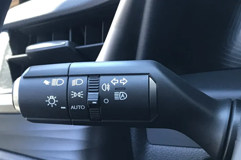Lexus Seria ES din 2020 cu 107.828 km - oferta LEX211849 - foto 21
