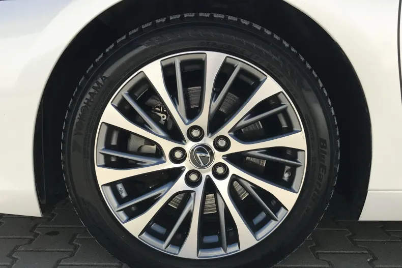 Lexus Seria ES din 2020 cu 107.828 km - oferta LEX211849 - foto 40