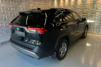 Toyota RAV4 din 2024 cu 22.288 km - oferta TOY211852 - foto 4