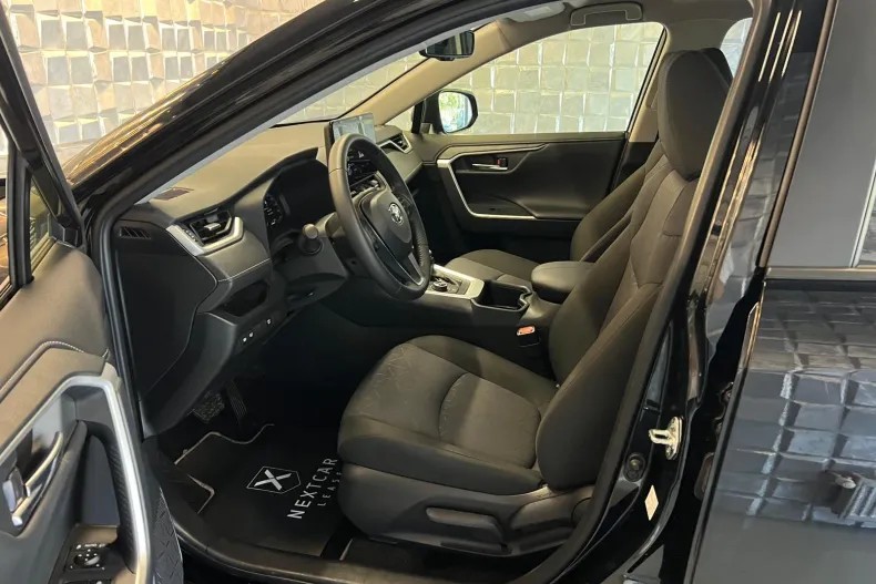 Toyota RAV4 din 2024 cu 22.288 km - oferta TOY211852 - foto 10