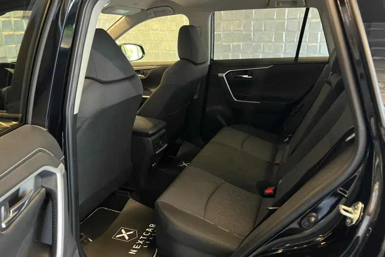 Toyota RAV4 din 2024 cu 22.288 km - oferta TOY211852 - foto 11