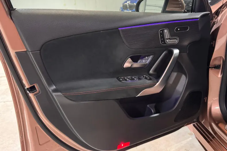 Mercedes-Benz A 250 (Clasa A) din 2021 cu 42.366 km - oferta MER211853 - foto 31
