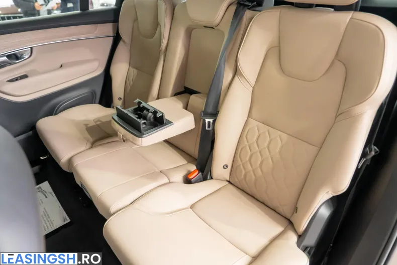 Volvo XC90 din 2025 cu 36.100 km - oferta VOL211867 - foto 33